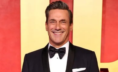 A profile image of actor Jon Hamm attending an awards show.